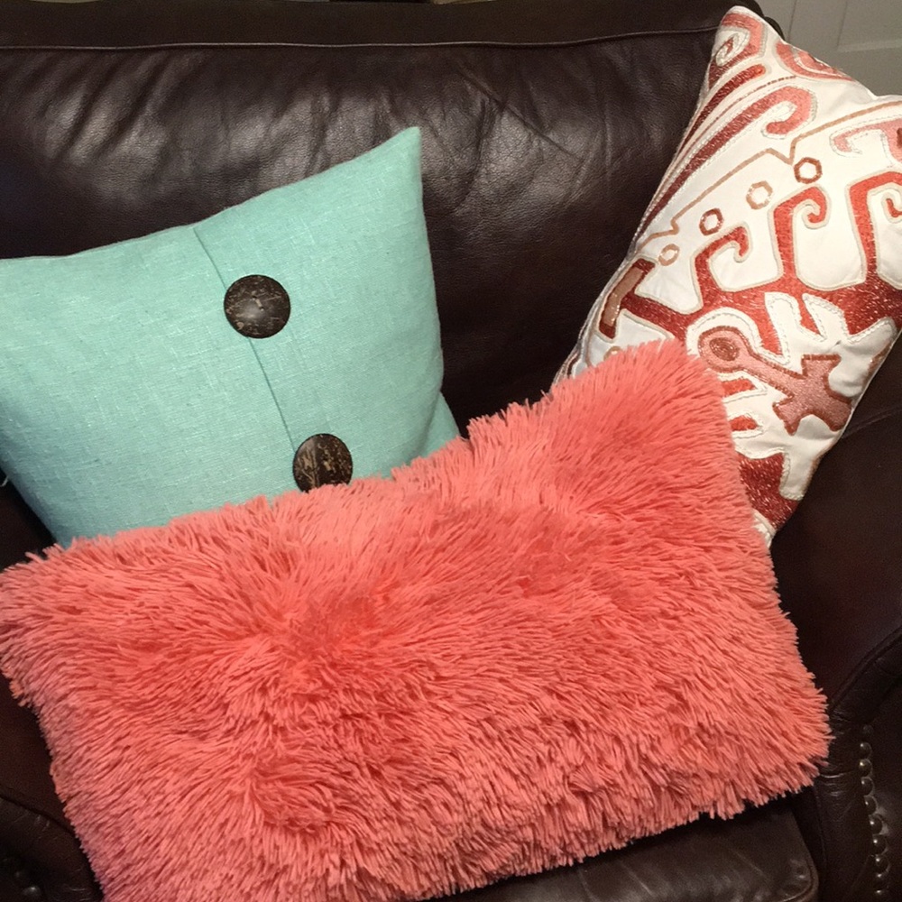 3 throw pillows
